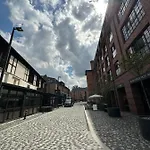 Appartamento Browar Lubicz- 5min Walk To The Old Town, Garage Cracovia