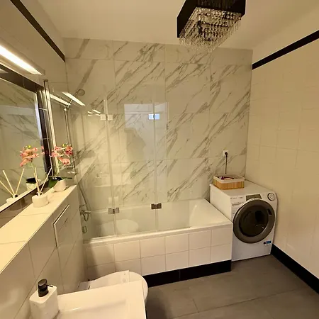 Browar Lubicz- 5min Walk To The Old Town, Garage Appartement