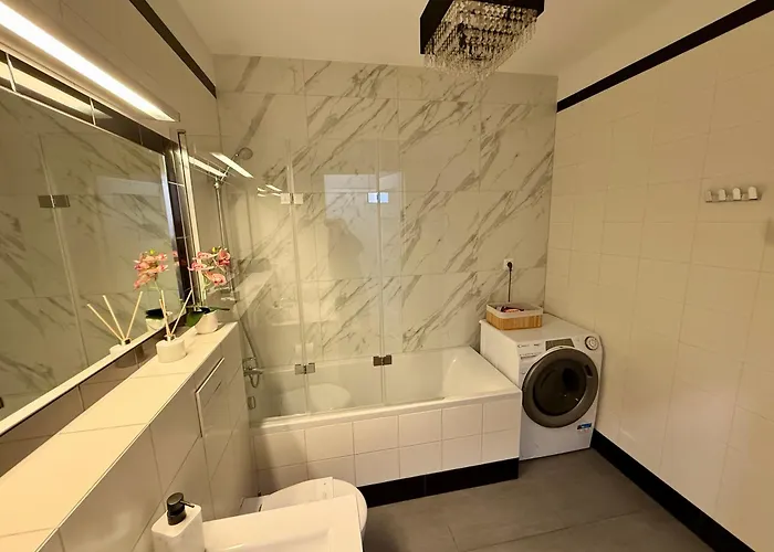 Browar Lubicz- 5min Walk To The Old Town, Garage Apartman